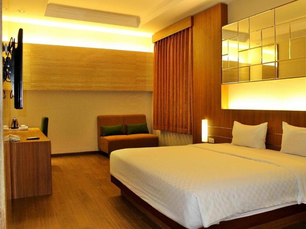 Lotus Hotel Subang Luaran gambar