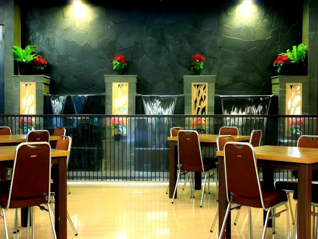 Lotus Hotel Subang Luaran gambar