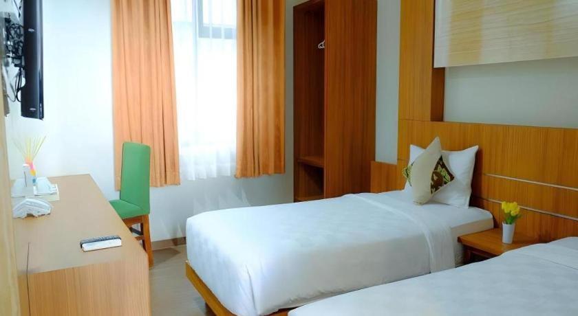 Lotus Hotel Subang Luaran gambar